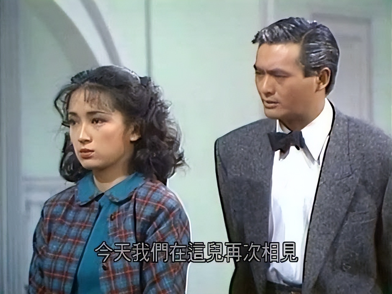 《雪山飞狐》过去32年，胡斐3段婚姻，程灵素离婚，苗人凤消失了