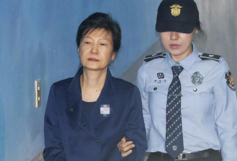 金斗焕视角：报复郑维罗，步步为营的暗局。