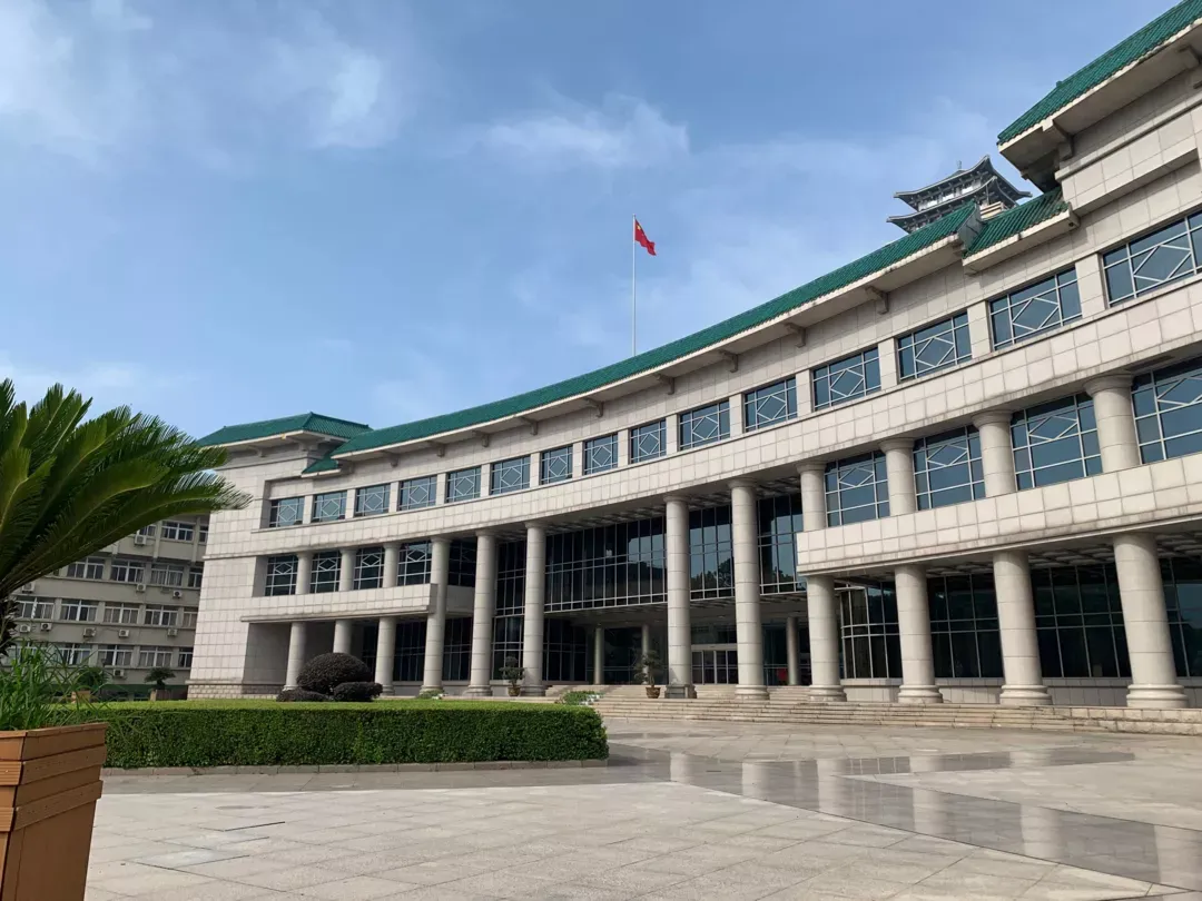 大变样！图书馆高大上，宿舍焕然一新，湖北这所高校软硬件全面升级！