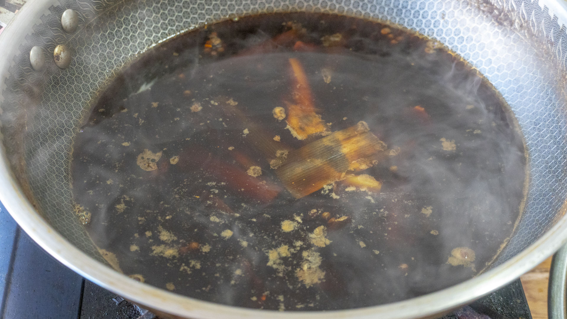 比乡巴佬还好吃的卤蛋，做法简单，口感Q弹，卤香浓郁，吃不腻