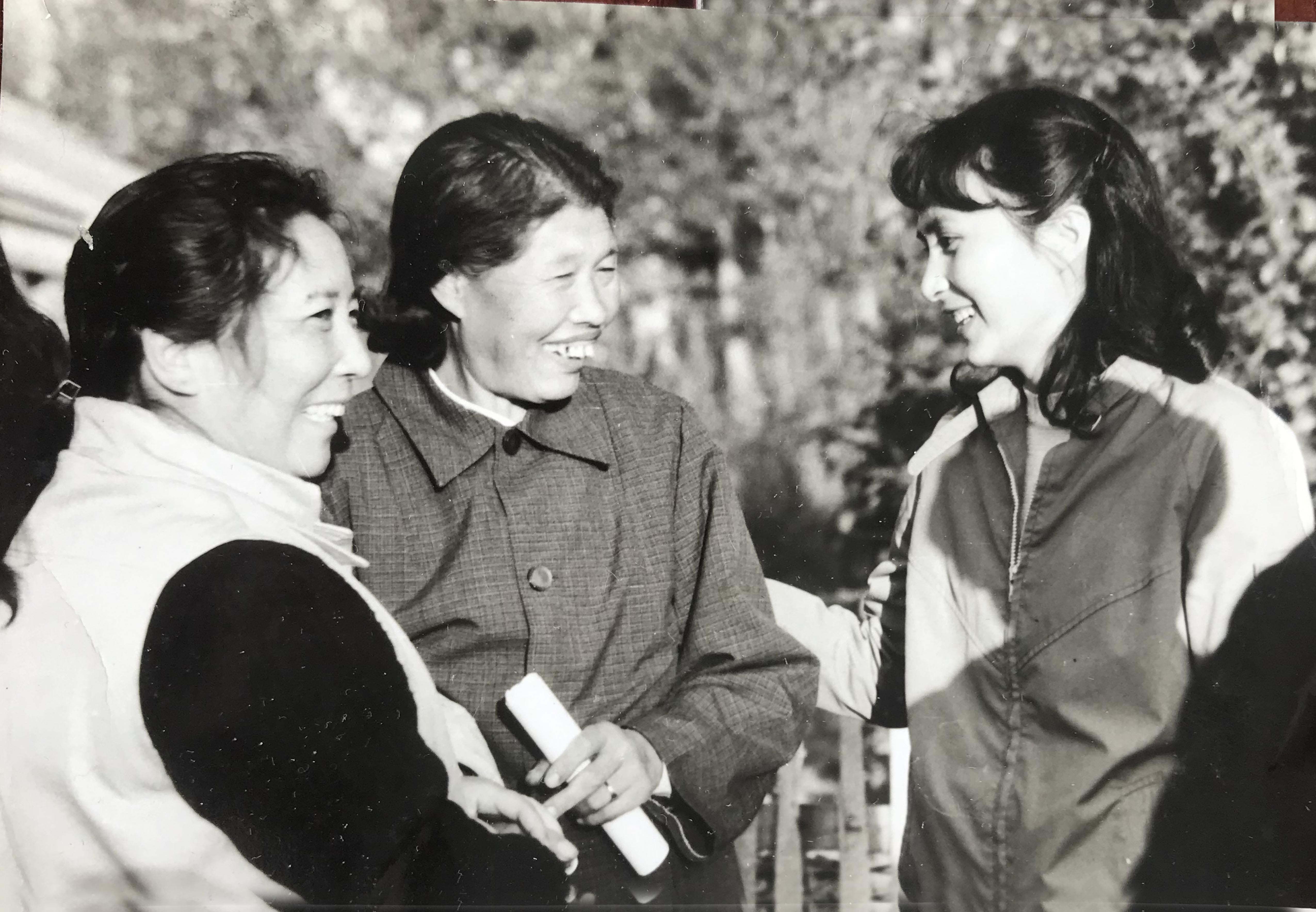 银幕上阴险的女“特务”，生活中慈祥的老大妈