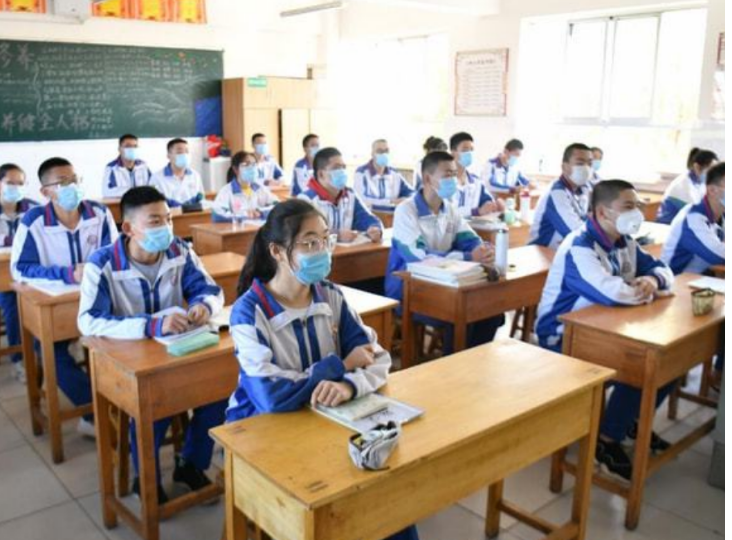 中小学生调查问卷内容“太露骨”，引家长强烈不满，官方致歉回应