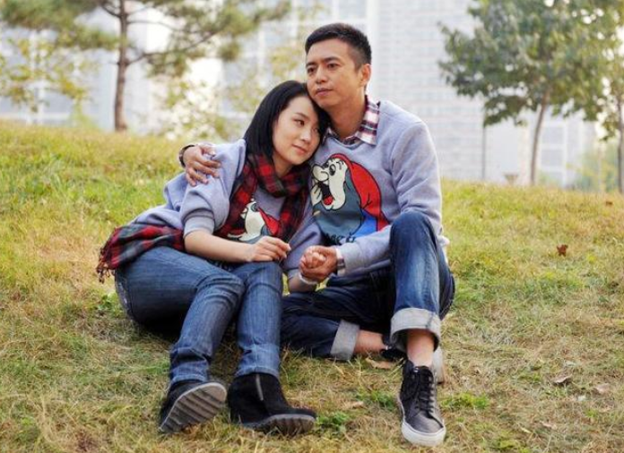 姚芊羽:在缺爱的环境里成长,41岁与年迈的母亲互相催婚