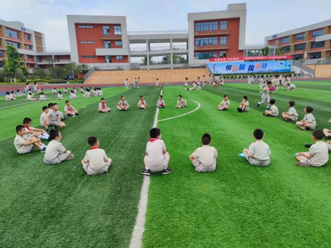 小小闹钟意义大 能娃实践创意多｜实小外国语学校创设时间思辨课程