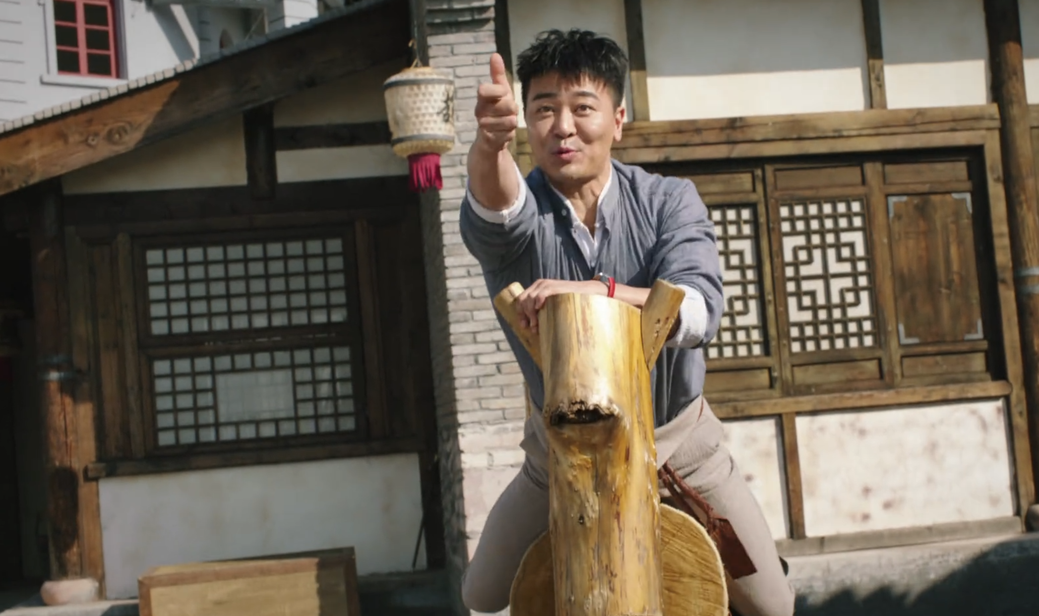 雪藏4年，首播收视冲上第一，吴樾一出手，就给抗日剧带来王炸？