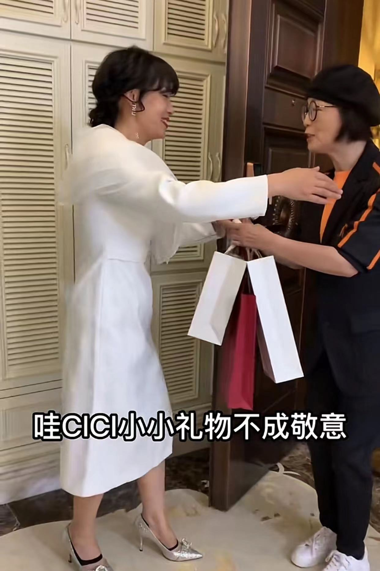 千万网红阔太cici豪华庆生，众多明星捧场，她到底是谁