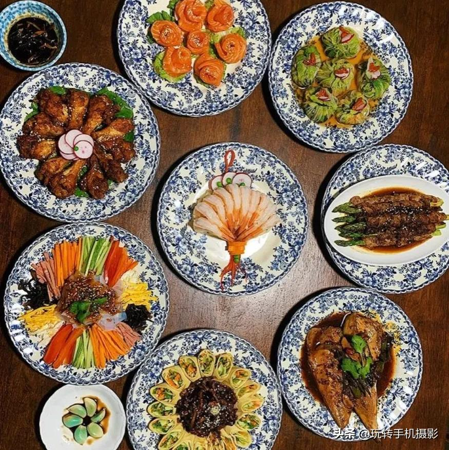 年夜饭九宫格新排版!发朋友圈点赞数翻一倍
