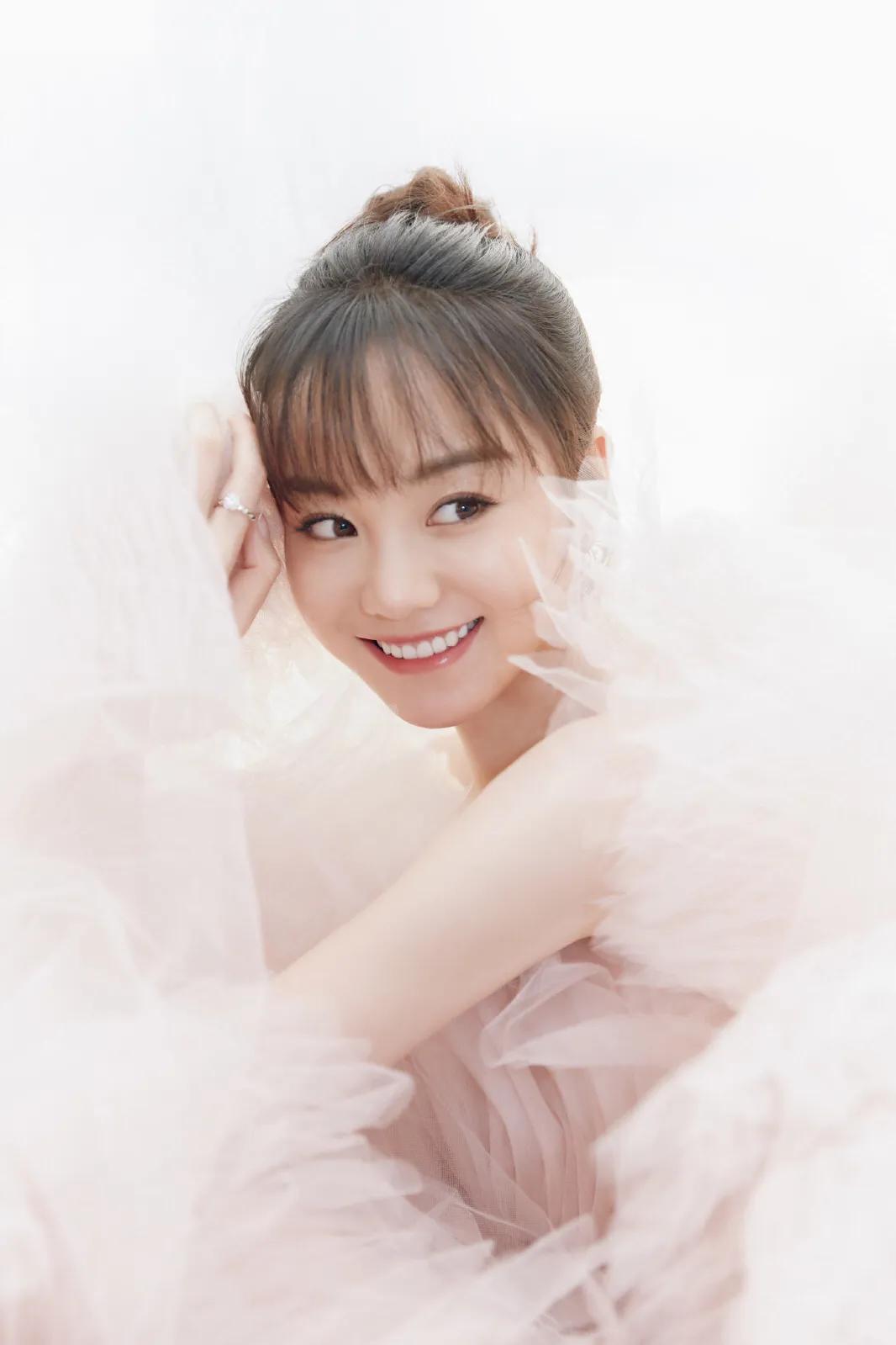 毛晓彤，赵露思，梁洁和胡意旋，谁最甜美