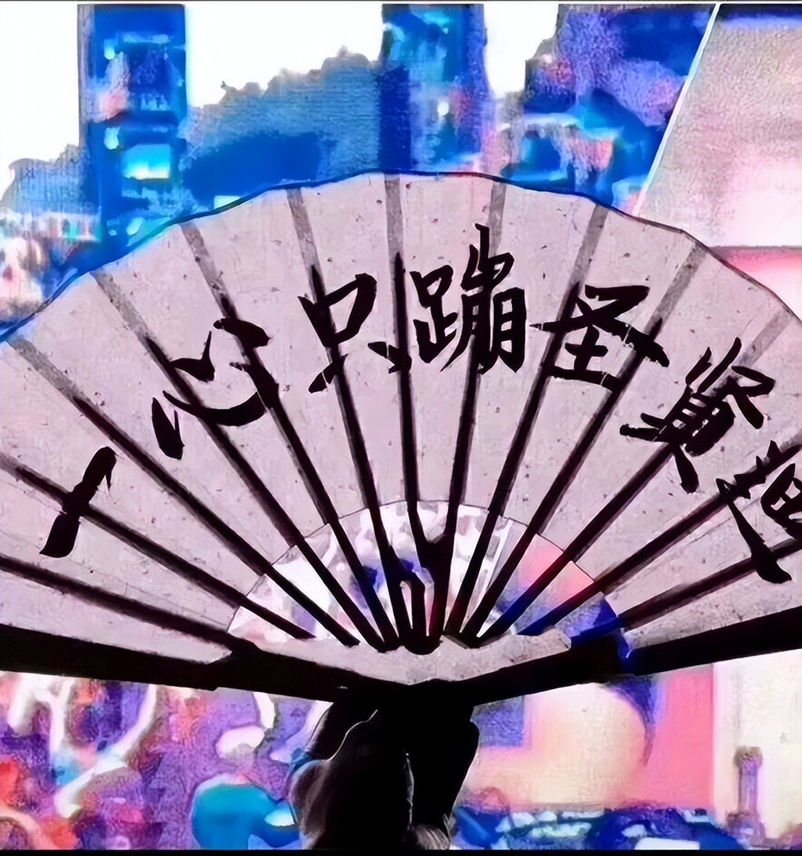 “985大学”变“857现场”？清华操场学霸蹦迪，压力给到隔壁北大