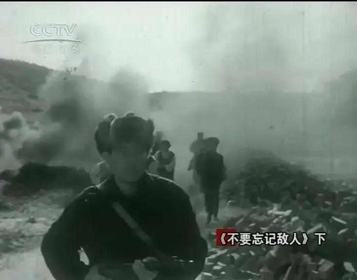 世界电影（0107）朝鲜电影《不要忘记敌人》（1963）剧照欣赏