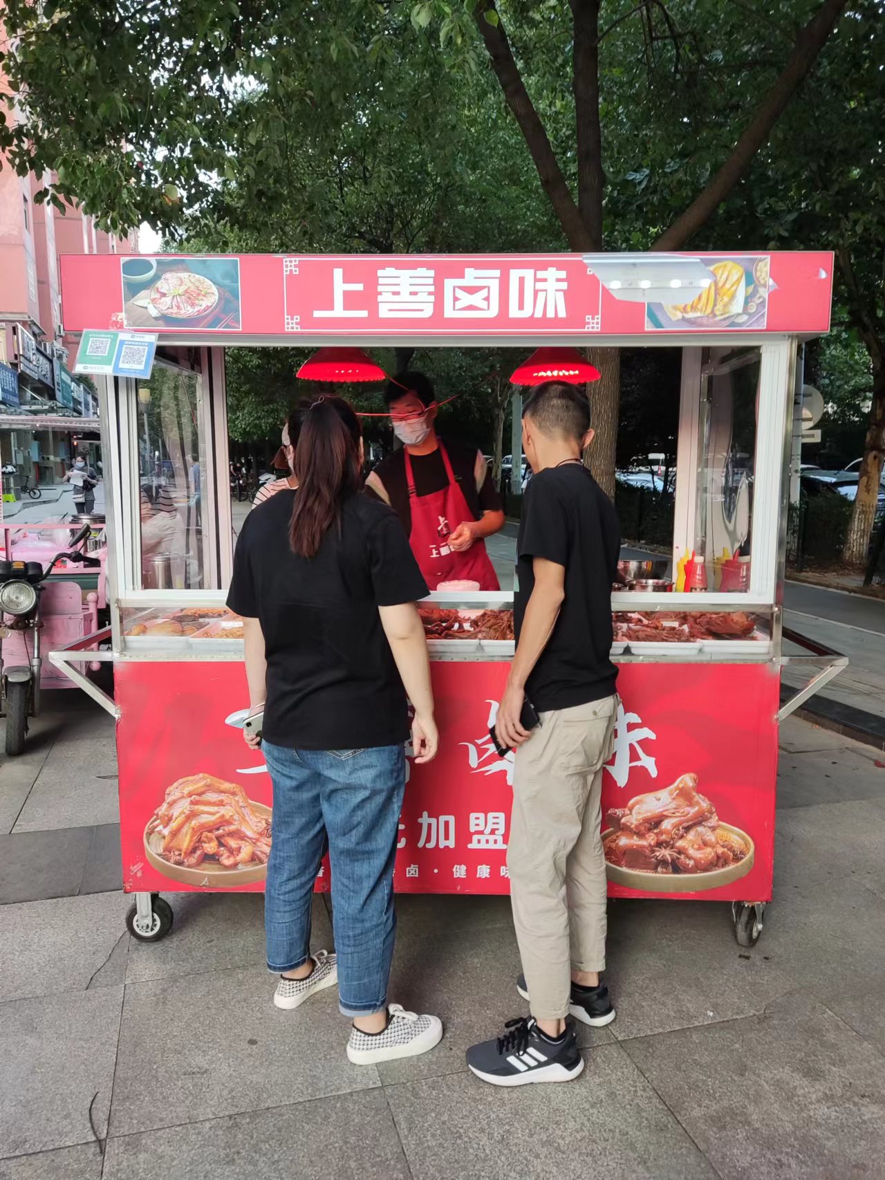 卤味加盟店真的有优势吗，看完你就明白了