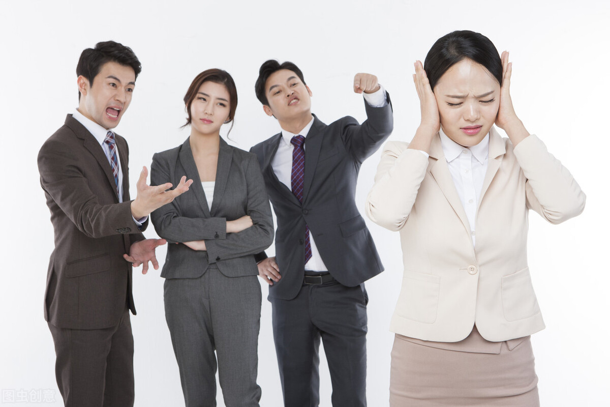 家长：初二能不能上中专？老师：路不通，不用考虑