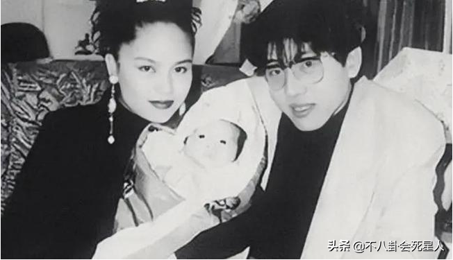 粘贴九首歌曲，皮肤失败，精神障碍，未婚生活，银杏的幸福