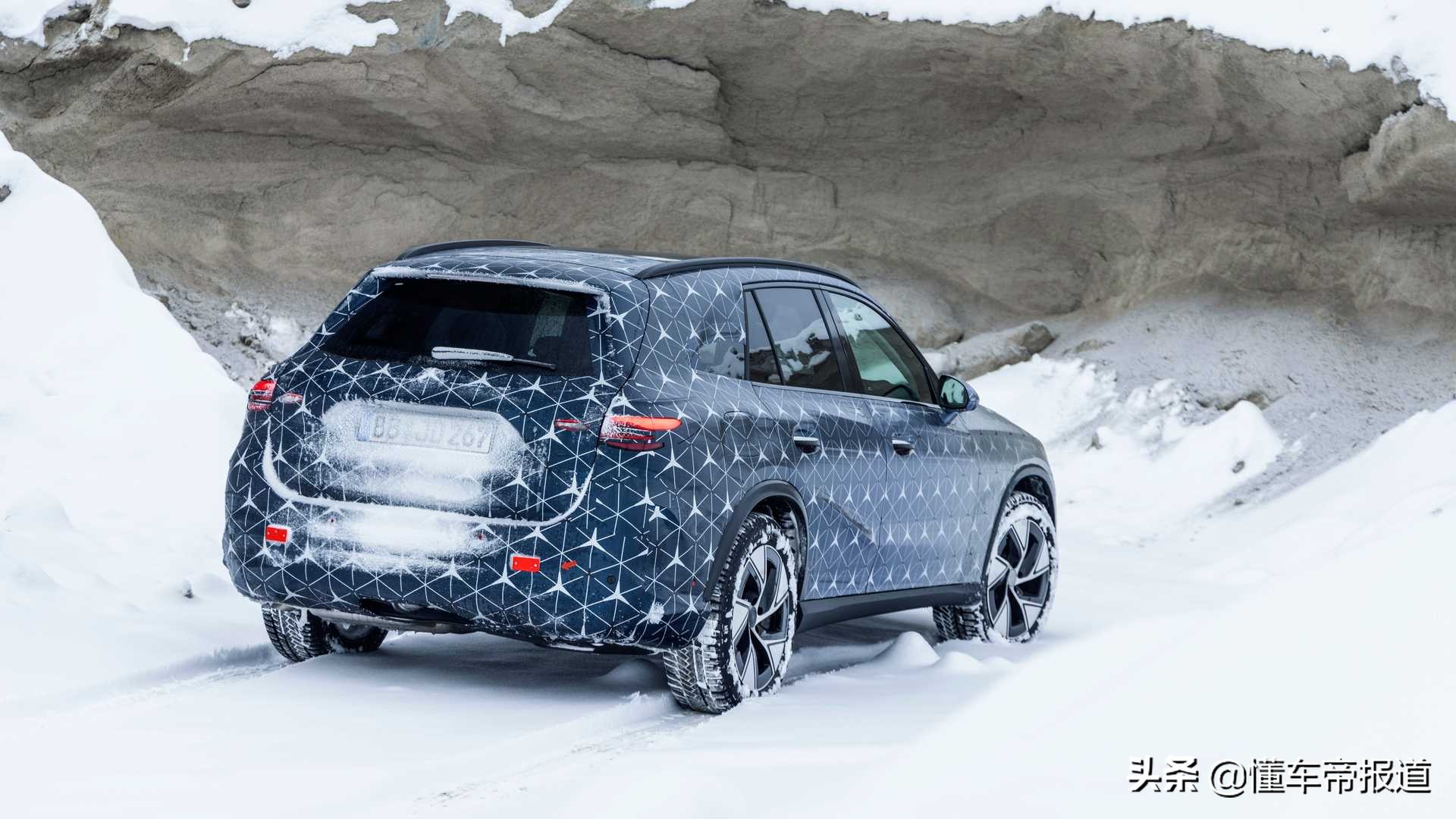 新车 | 与C级共享内饰设计和动力系统，奔驰新一代GLC最新消息