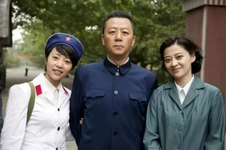 知名演员张龄心：从不婚不育，到爱夫爱子，她真的是女星的榜样