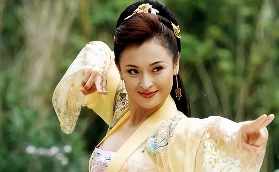 《雪山飞狐》过去32年，胡斐3段婚姻，程灵素离婚，苗人凤消失了