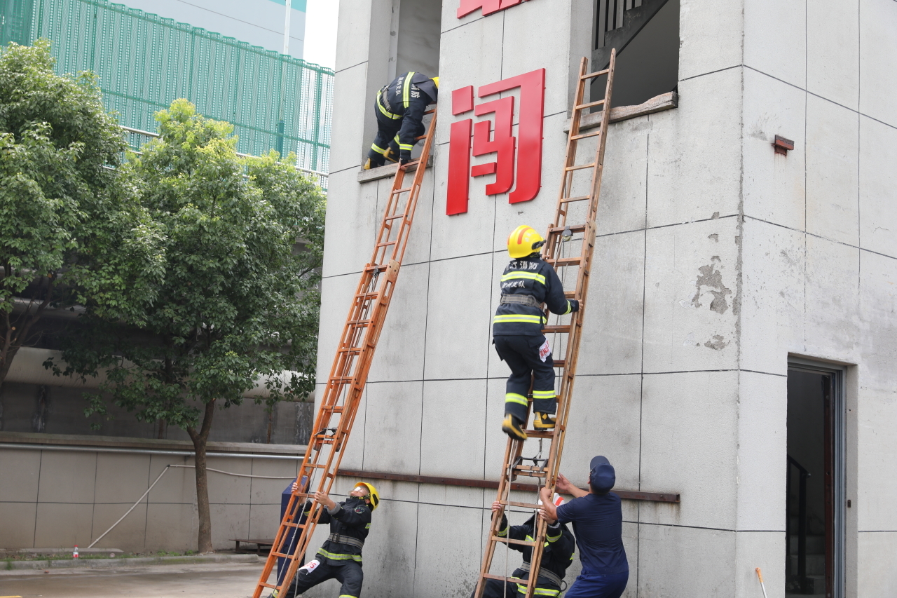 南浔区多种形式消防救援队伍职业技能竞赛开幕