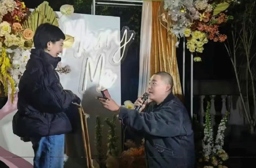 越低调，越始料不及，细瞧32岁郝邵文的人生，才知什么叫人生赢家