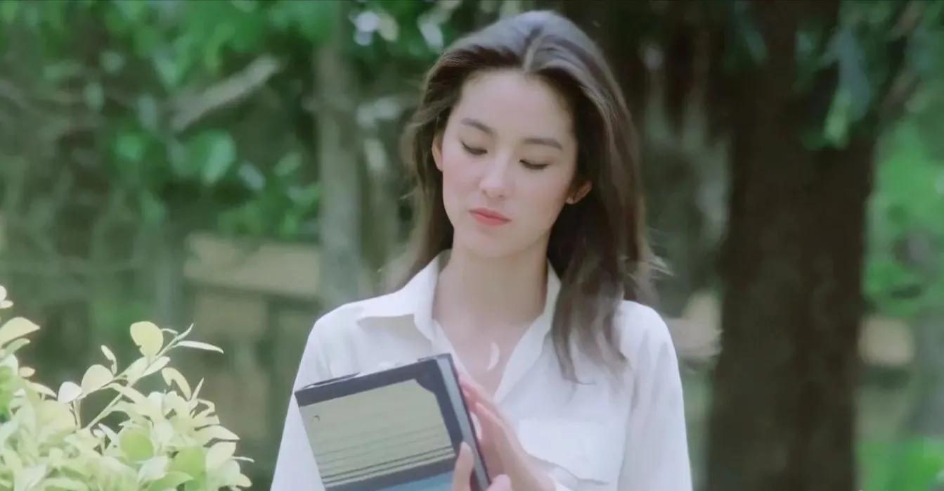 有一种“自卑”叫我好丑，这3位女星从来都不照镜子的吗？