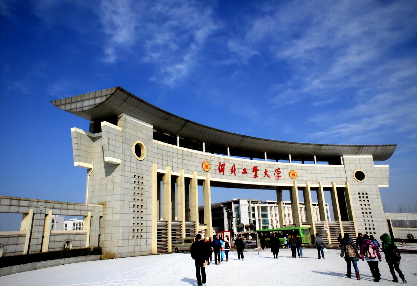 河北高校经费预算情况出炉，网友为燕大打抱不平？河北师大居榜首