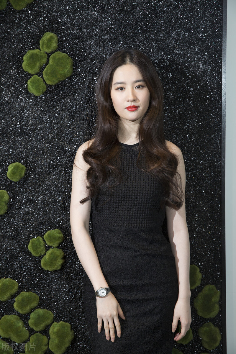 刘亦菲成熟了很多