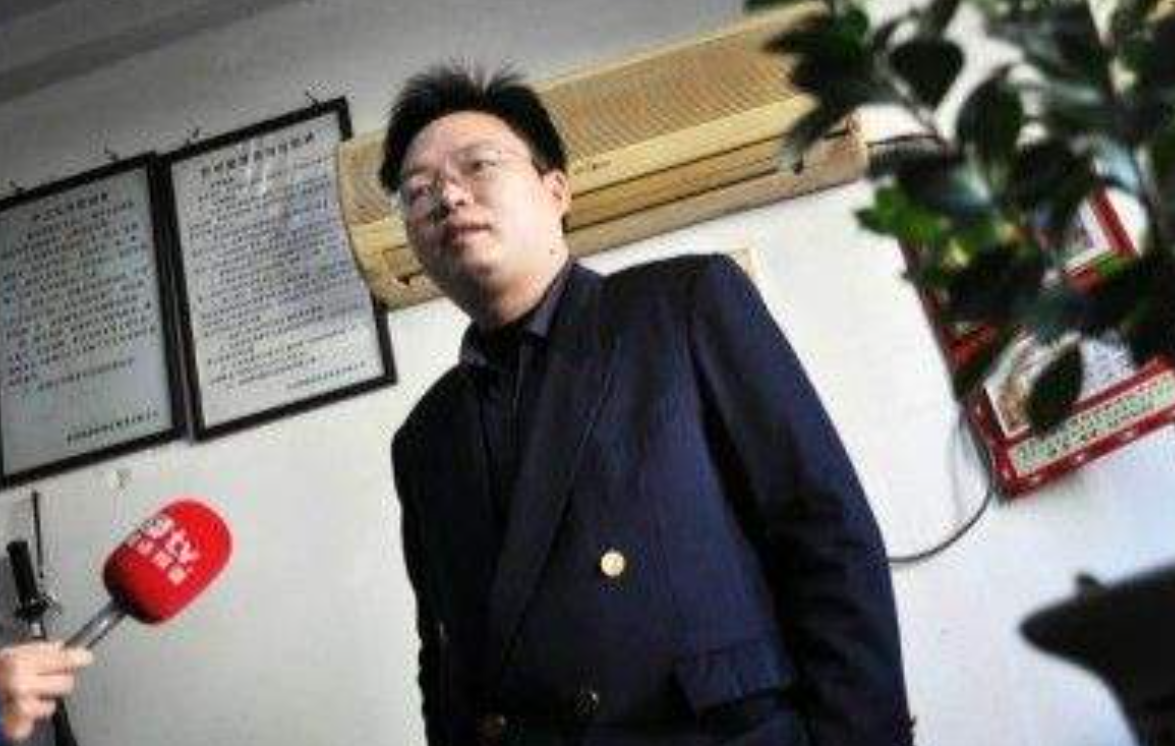 清华毕业后当5年客服，后辞职回乡当保安的张晓勇，后来怎样了？