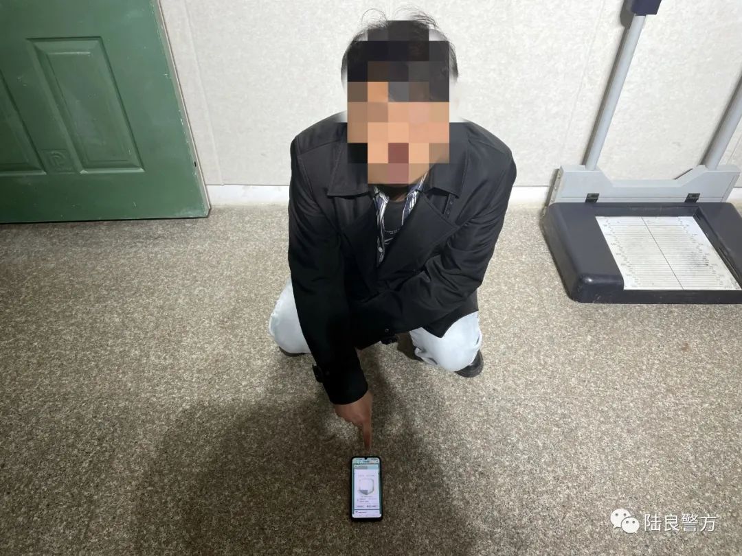 陆良警方筑牢疫情防控墙