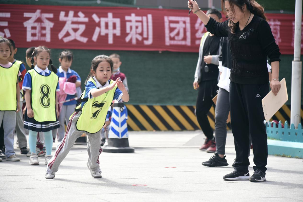 爱南区 爱运动 |记棠湖小学（南区）2022体育节趣味田径运动会
