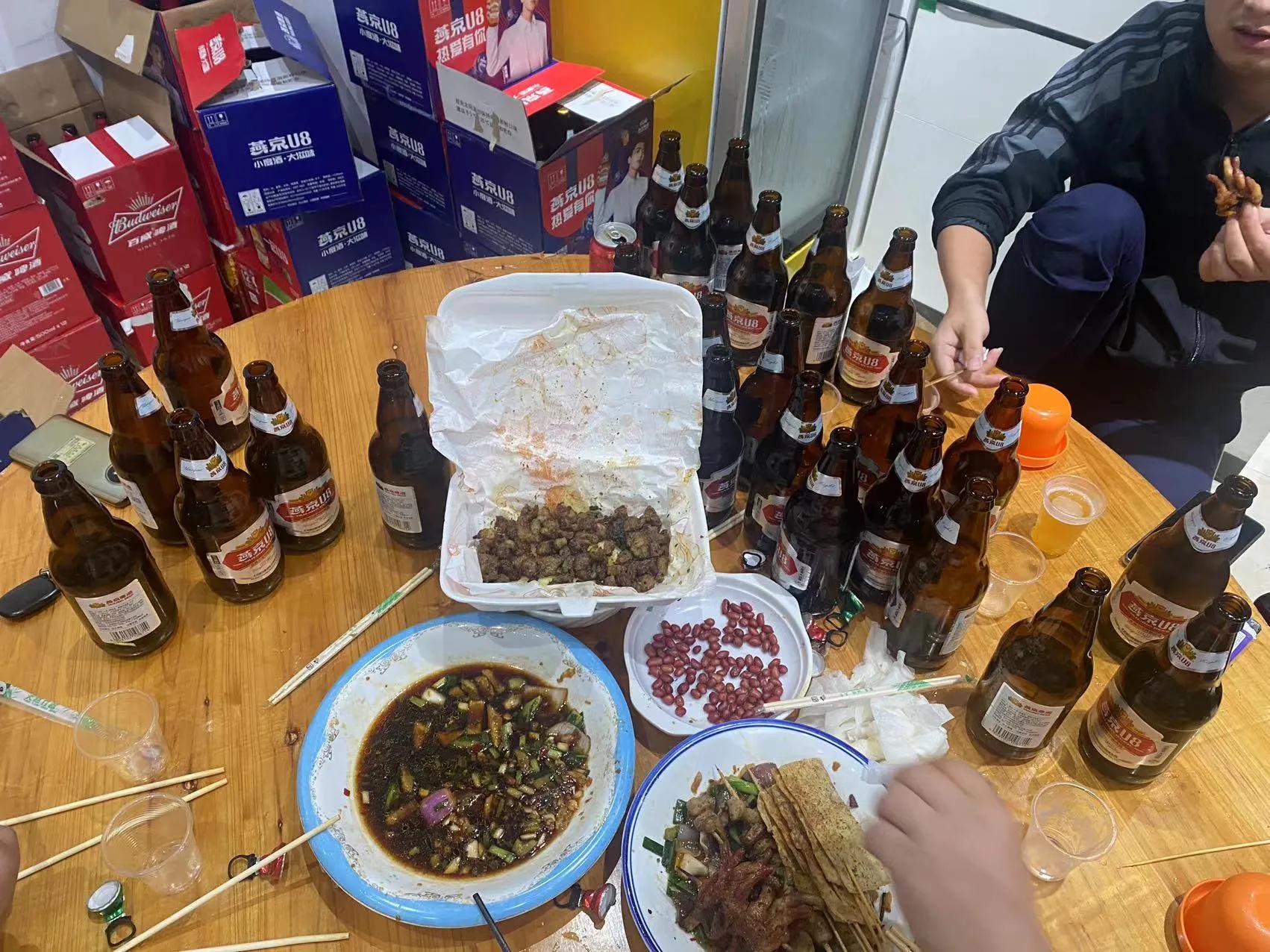 摇骰子的玩法，上瘾的道具
