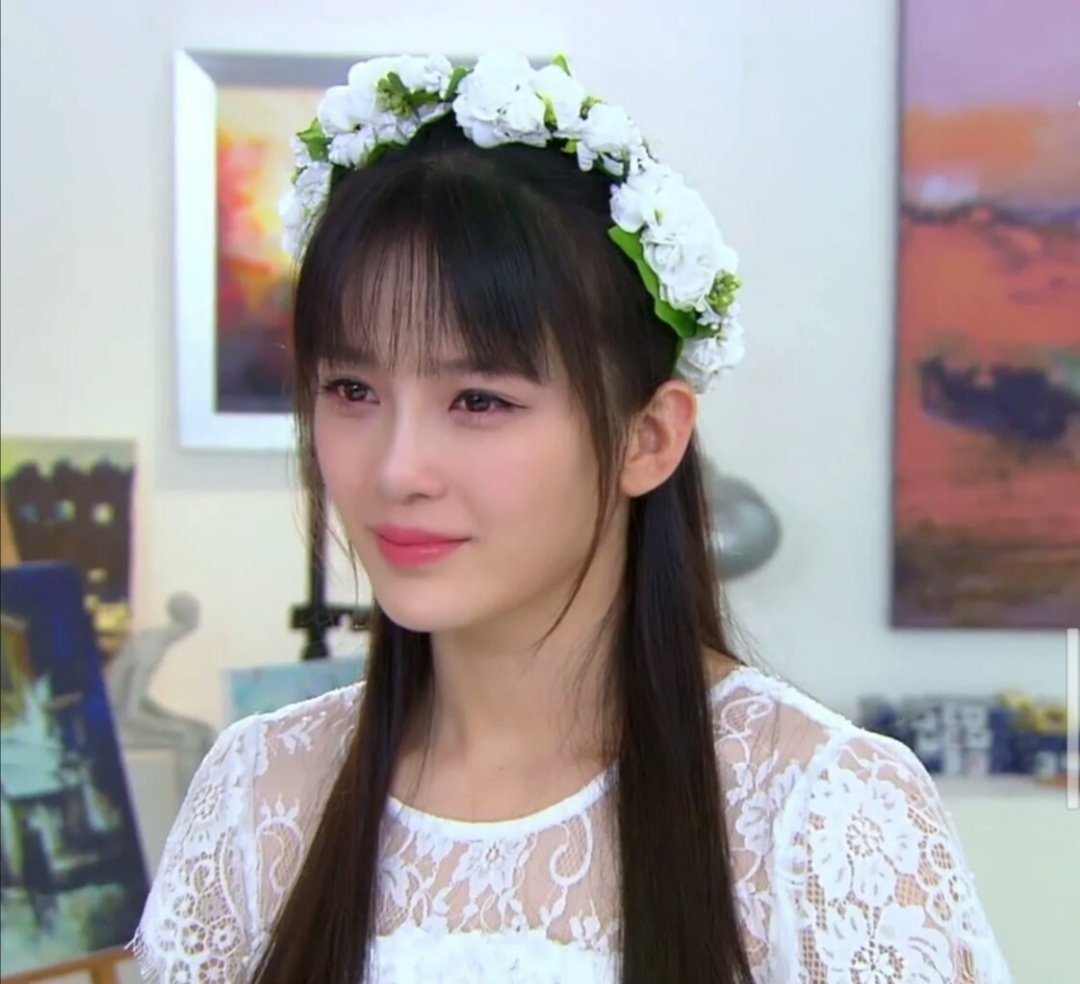 凭借早年出演的《因为爱情有多美》中的林多美,以及《爱在春天》中的