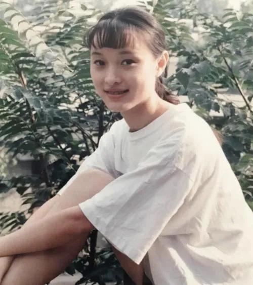 不傍大款、不传绯闻，个个冰清玉洁，这8位圈内女演员太难得了