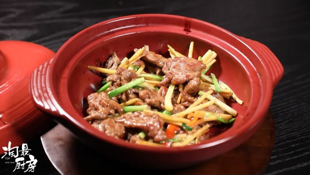 牛肉一炒就老？腌制时加点它，比豆腐还嫩滑！