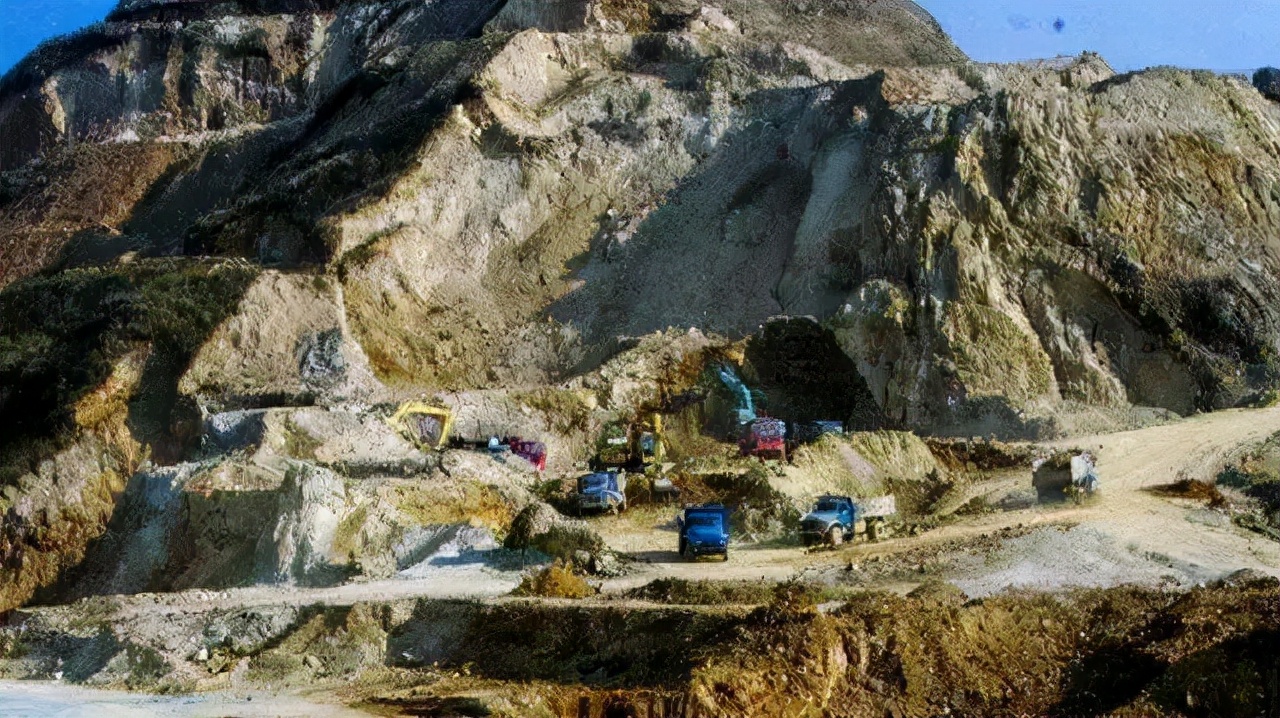 中国“稀土大王”：白手起家却因嗜赌负债累累，儿子一顿饭90万