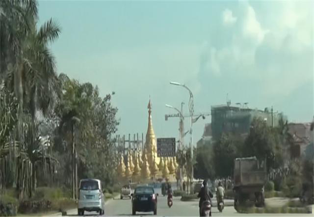 2017年三辆豪车去云南旅游，引起警方怀疑，全家12口多人判死刑