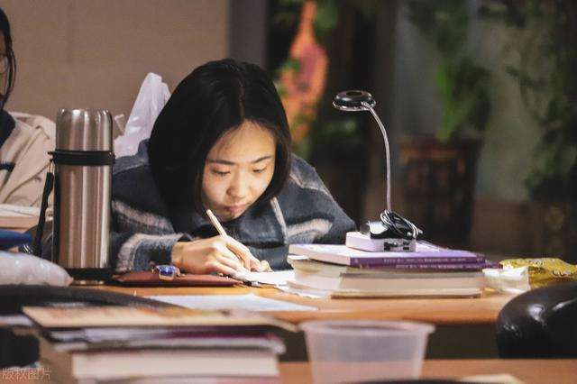 不同专业考研380分，面临的结局却大不相同，选对专业很重要