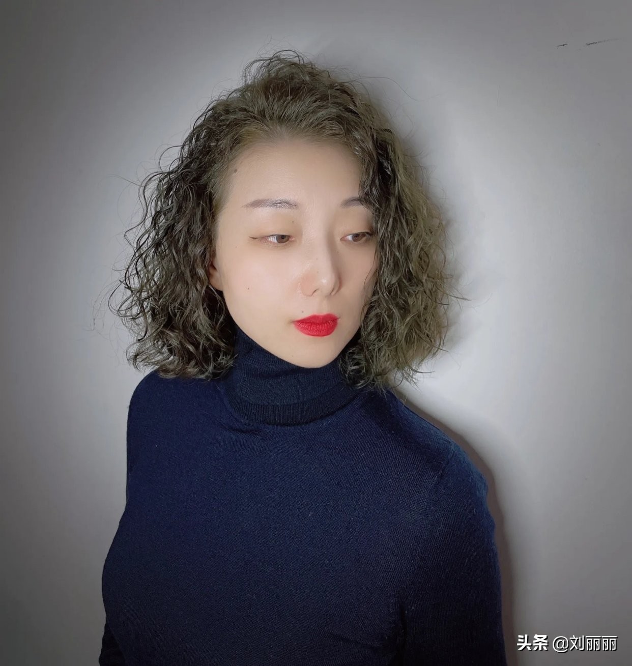 短发烫发图片小卷洋气(女发别乱剪) - 赤虎壹号