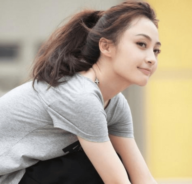 8位私生活混乱的明星，有人当街小便，有人待业在家，星途大毁