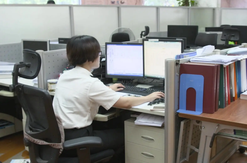 公务员或迎“新规”，部分岗位不可擅自离职，不想干也得坚持