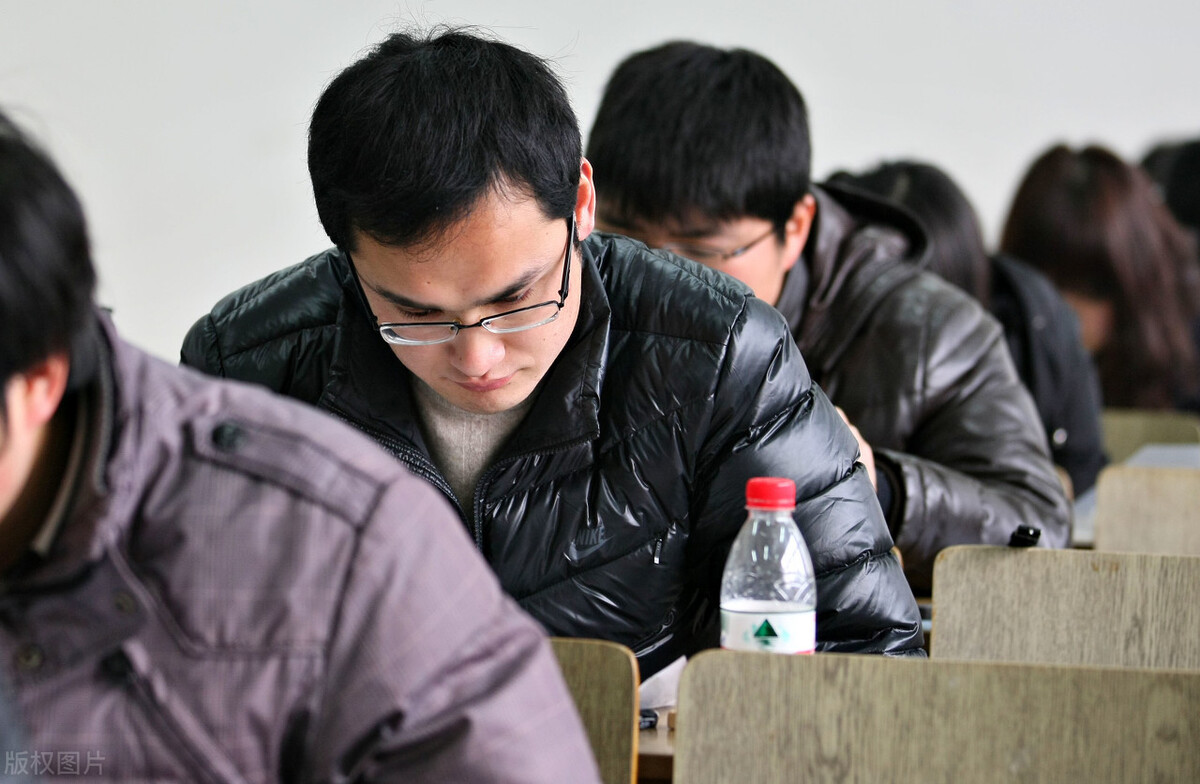 公务员的工资,公务员的工资一般是多少