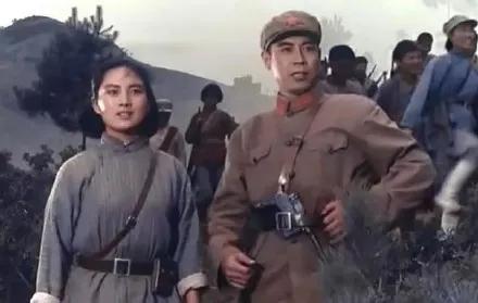 有关各部解放战争时期的电影服装点评