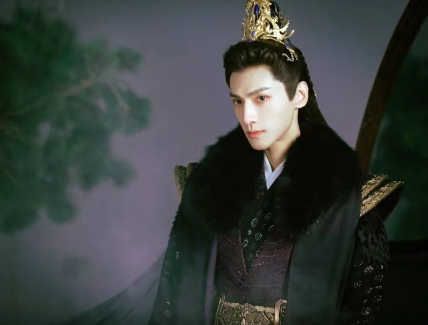 “病娇美男”别硬演，有人公子世无双，有人乡野村夫呆头鹅