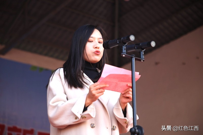 瑞昌市武蛟乡：“铁肩膀”文化艺术服务队唱响乡村振兴乐章