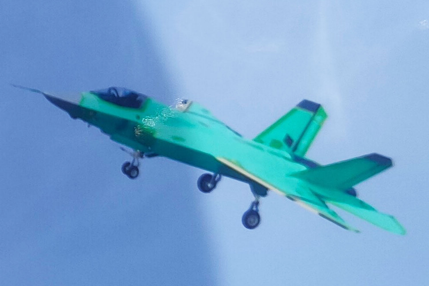 ��20�����׷ɣ��������й����Է�һ�־��С�ս�����塱�ķɻ�