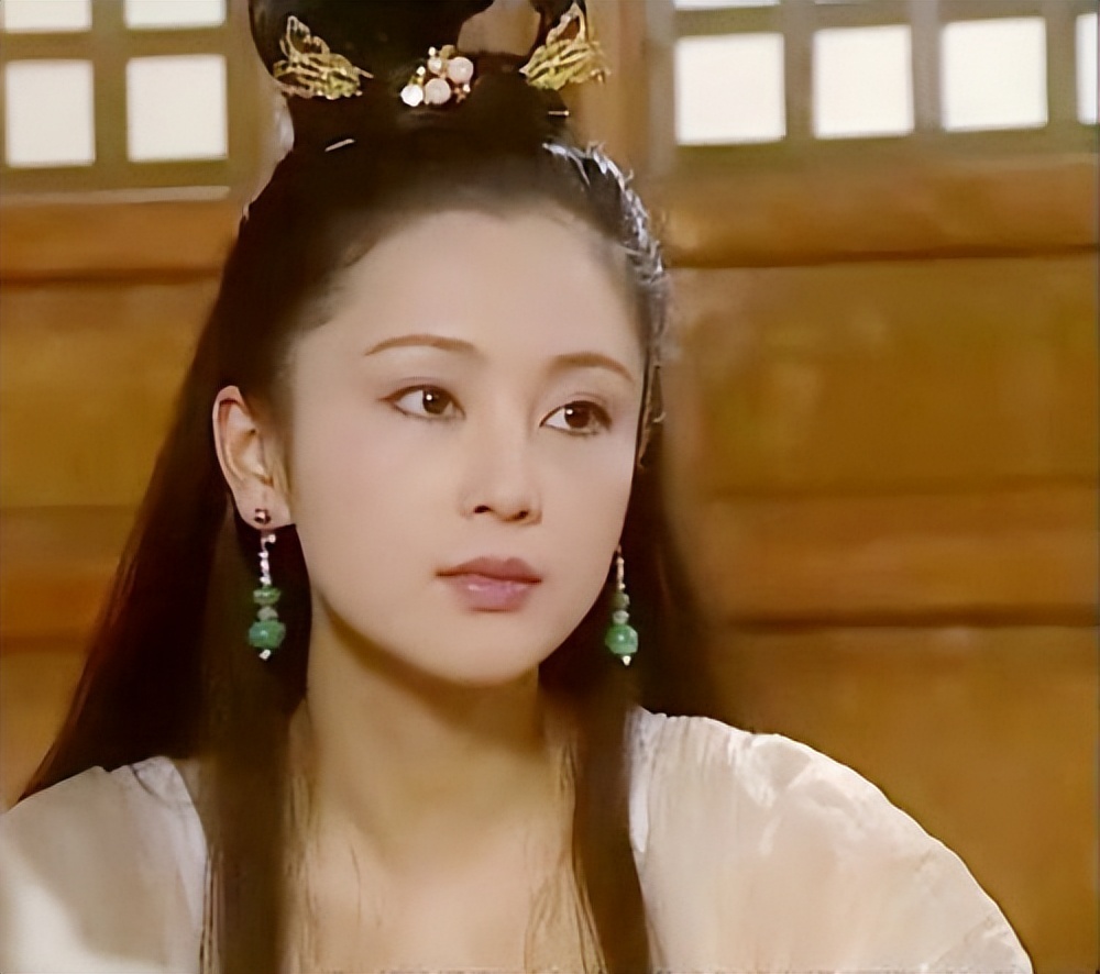 给10位饰演"嫦娥仙子"的演员排个名,迪丽热巴第8,陈红第2