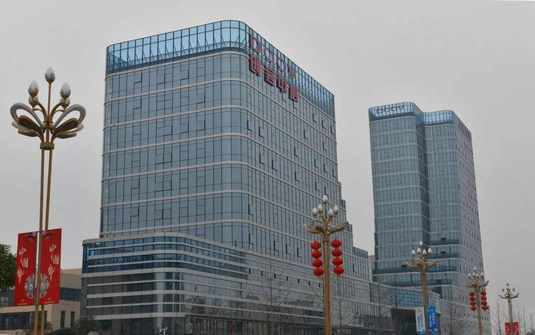 安庆走出一位富豪：白手起家，打造手机研发领先企业，身家超10亿