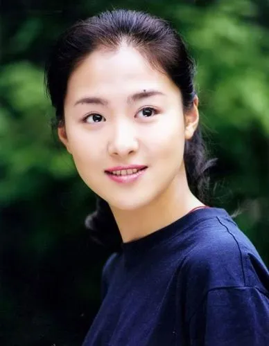 千娇百媚一颗痣，娱乐圈8位“痣美人”，谁最有味道？