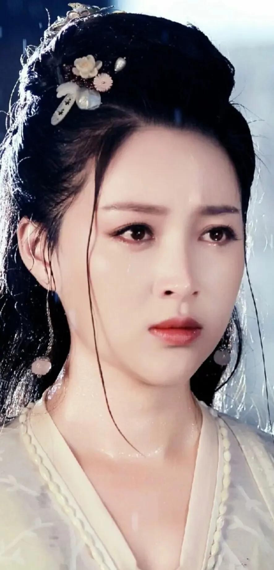 甘婷婷古装扮相还挺美的