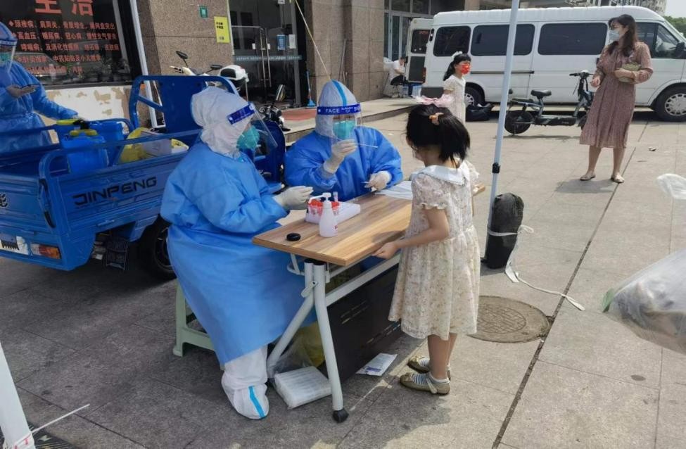 复产不松懈，小区管理井然有序