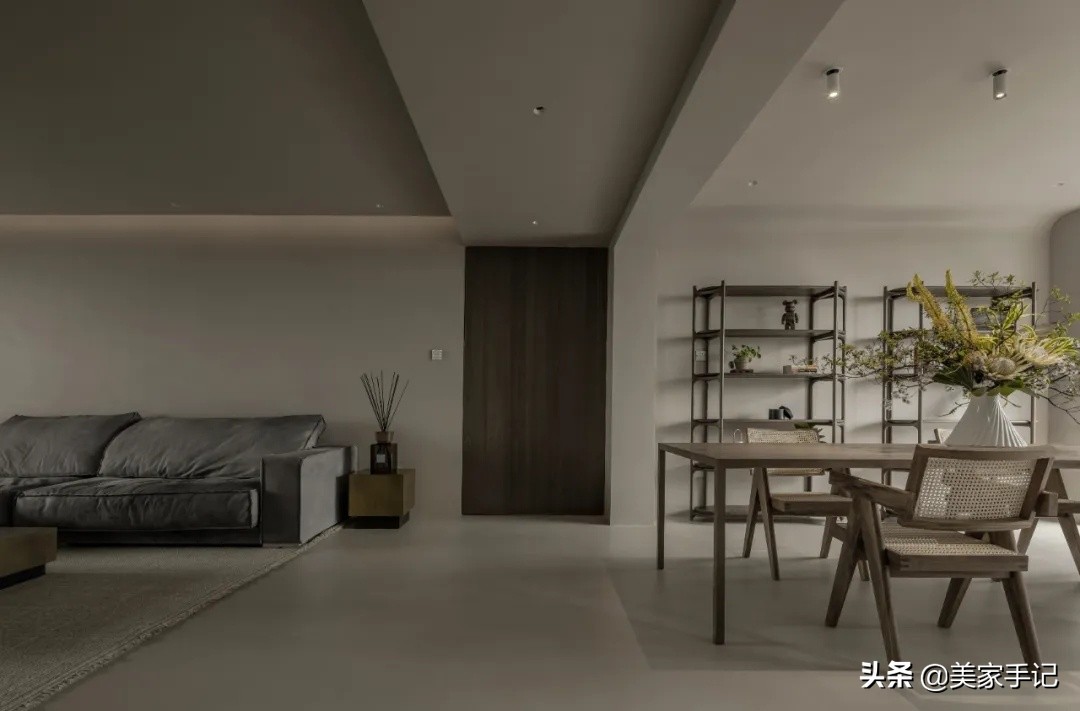 北京夫妻家中的精致场面：坚持不铺地板不铺砖，完工反而时尚高级