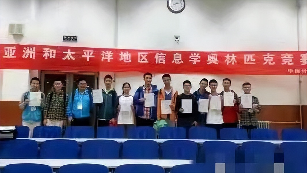 北大：“降200分录取他”！浙江数学天才叶珈宁：兴趣是个好老师